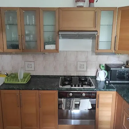 Silent Flat With Sauna In The Centre Of Bratislava, 7min Walking Distance To Downtown Apartment