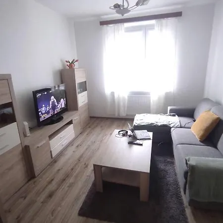 Silent Flat With Sauna In The Centre Of Bratislava, 7min Walking Distance To Downtown